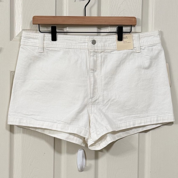 Universal Thread Pants - Universal Thread Women's High-Rise Sailor Denim Shorts Quiet Luxury Beach Shorts